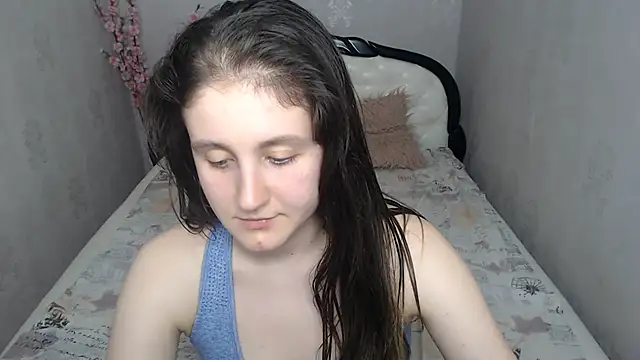 Holliy_Cooper webcam
