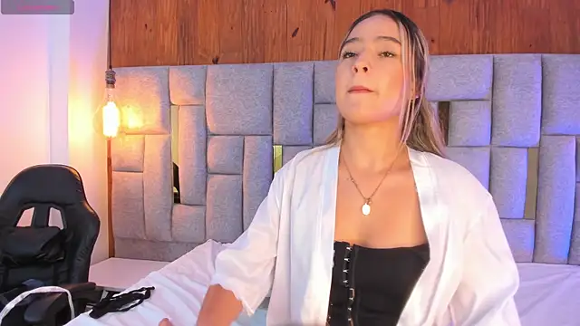 miia_reeves_ webcam