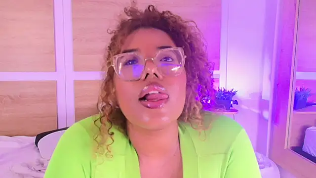Your_big_ebony_goddness webcam