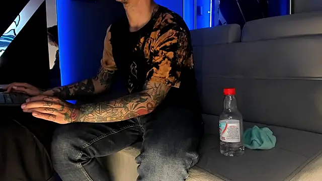 kaletattoo (M young) - Slaping head my cock wet
