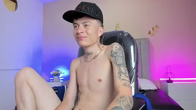 Nascary_Fox webcam