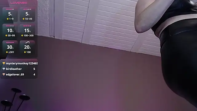 Bella_jh webcam