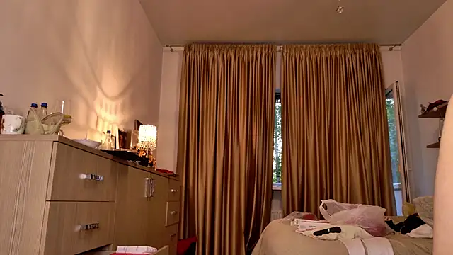 angelicfenix (Ask my age) - Spit on the breasts and play with nipple