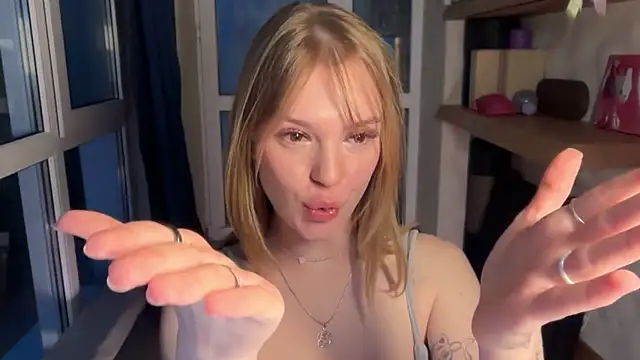 cyberl0ve_ webcam