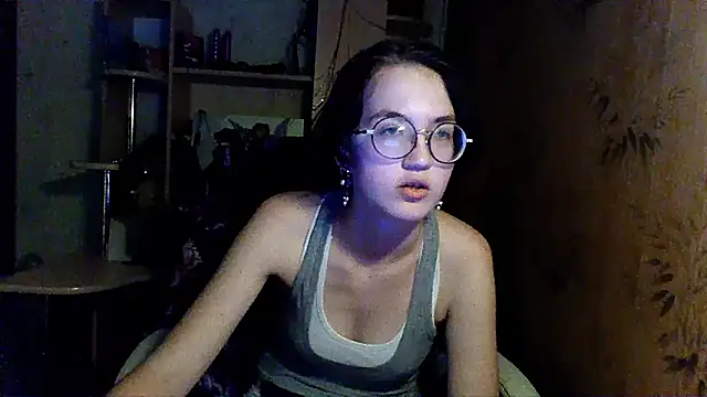 Alessa_Kiss webcam