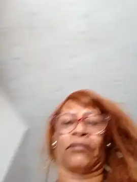 BustyMilf_ webcam
