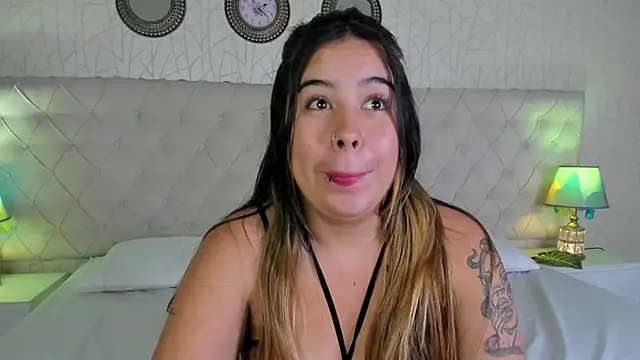 anairanova - AnairaNova's free webcam - UK Sex Cams