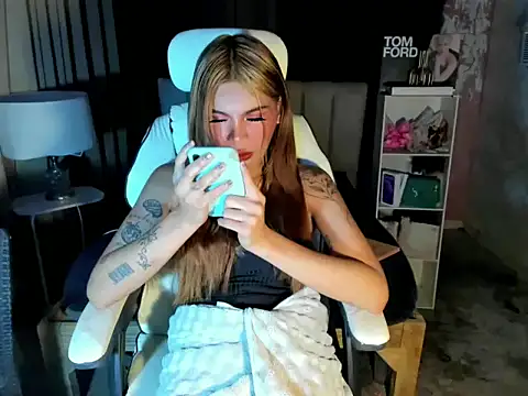 SiennaBlair webcam