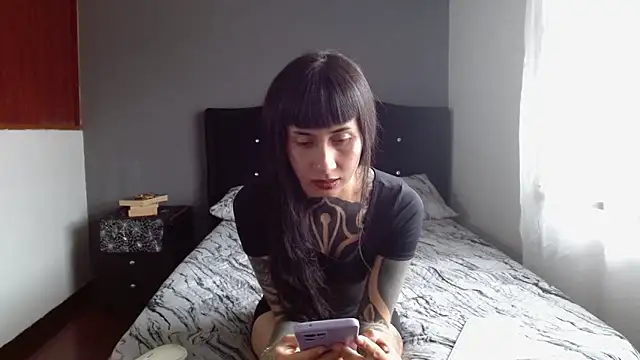 Emilia_1995 webcam