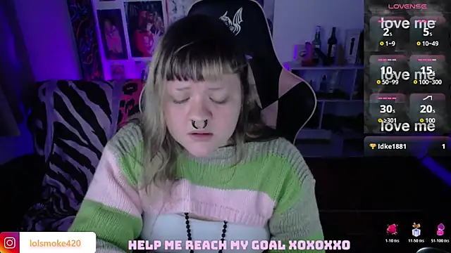 Bdsm_and_fries webcam