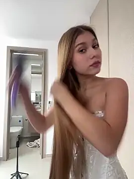 Nikii__ webcam