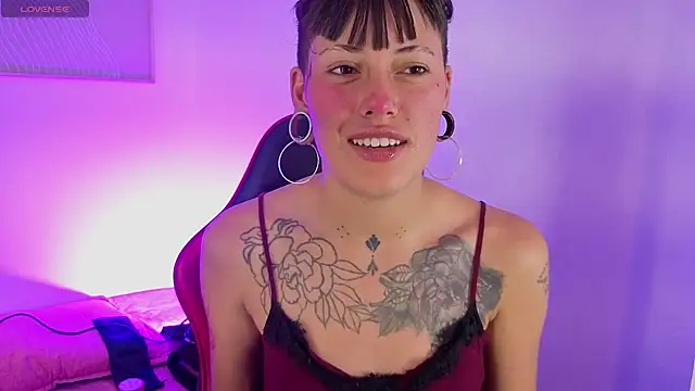 _sharlotte777 webcam