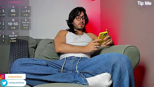 Ackerman_Eren_ webcam