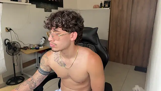 Kisan_Smith live sex cam