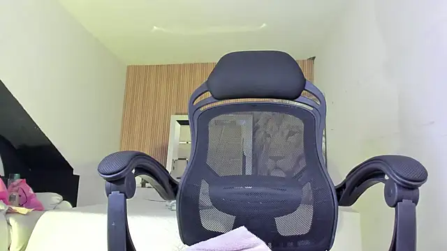CarolineFyre webcam