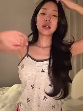 jolie_33 webcam