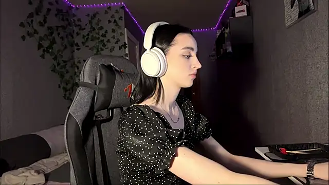 NightFoxxx webcam