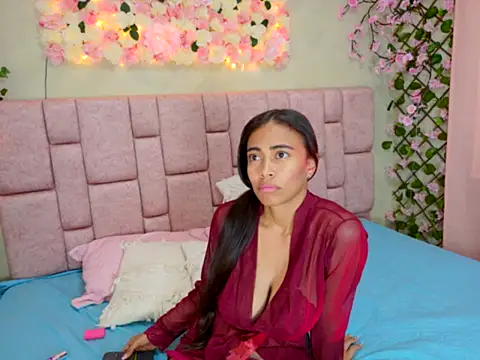 TaylorCollins webcam