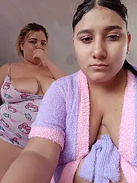 Sara_y_Amy webcam