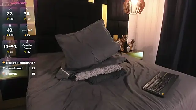 Lucio__Fox webcam