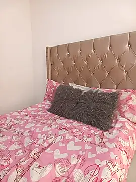 Rossiecameron_ webcam