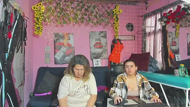 lesbiancuple webcam