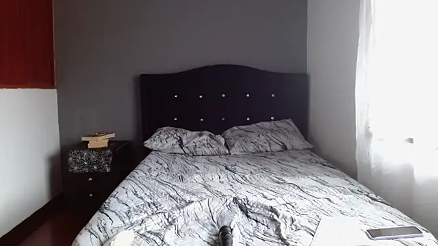 Emilia_1995 webcam