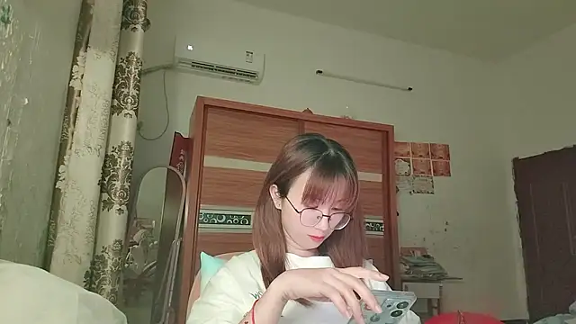 Lili_666 webcam