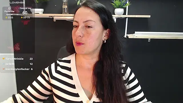 Lauryn_Jones webcam