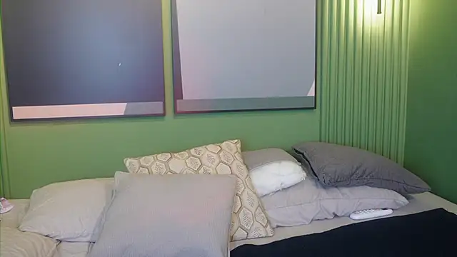 LiliCoxx webcam