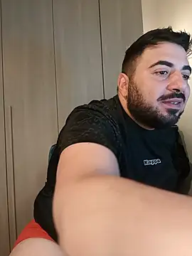 bear_skinny webcam