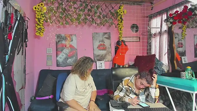 lesbiancuple webcam