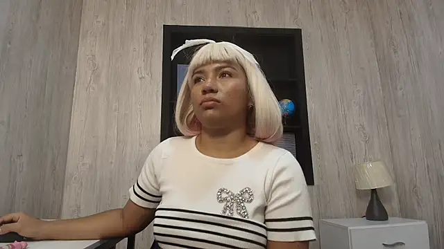 TamaraaHoney webcam