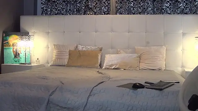LadyValeriaXO webcam