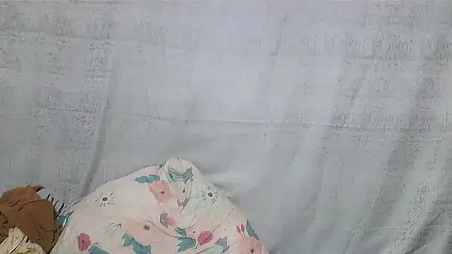 SexyIndianSky69 webcam