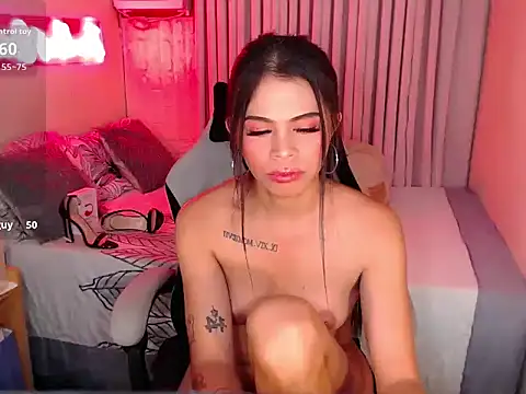 ironheartsmile webcam
