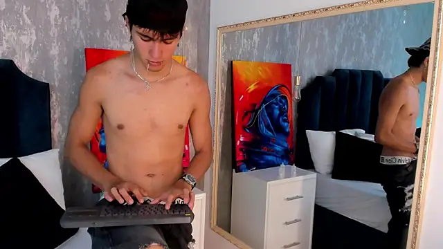 Liam_Grayson_ webcam