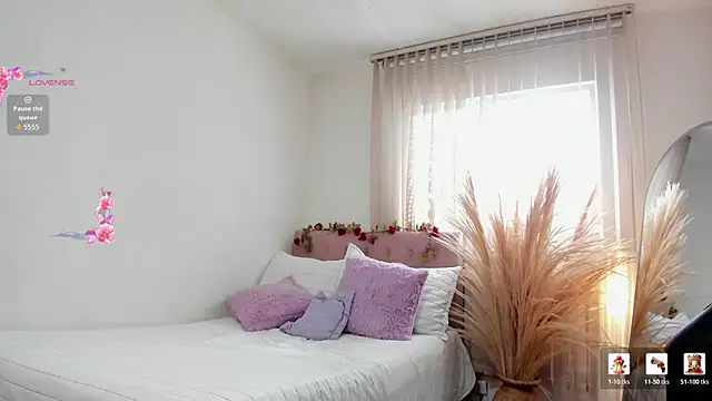 Charlotte_pleasure webcam
