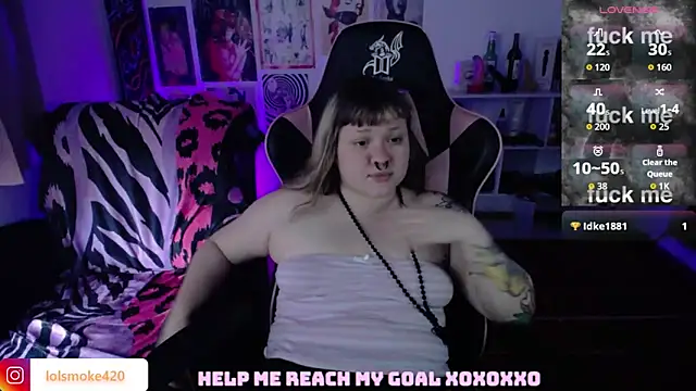 Bdsm_and_fries webcam