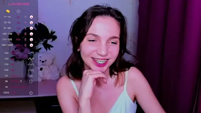 KindHazelHere_ webcam