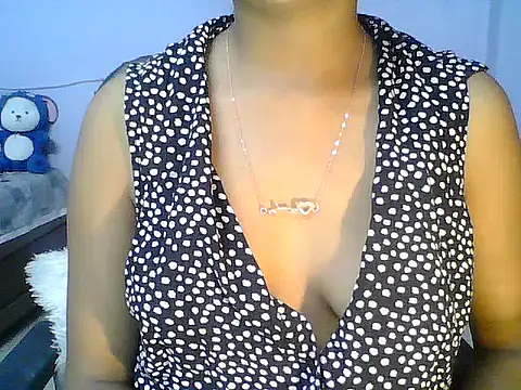 Bold_girl23