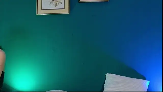 Tiff_sammy webcam