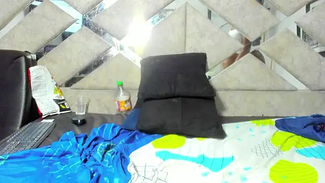 EvaxEmma webcam
