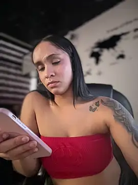 Isabella-Teen webcam