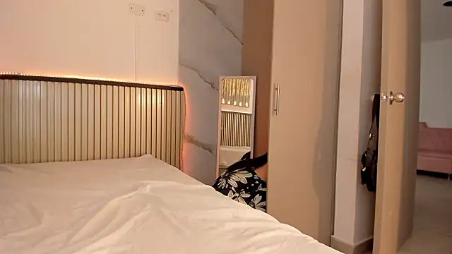 _aria_carterr_ webcam