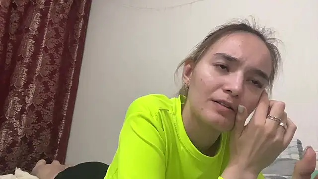 ReathaKiss webcam