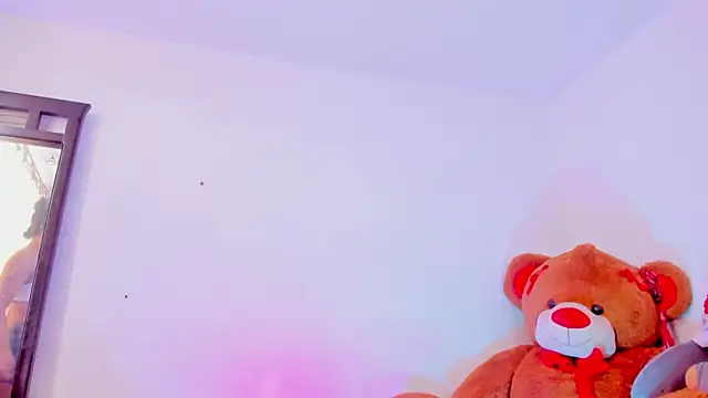 nikolle_mistrreHots webcam