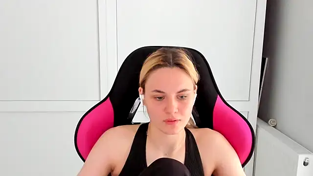 Emma_starrs_ webcam