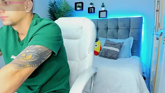 Alex_cute77