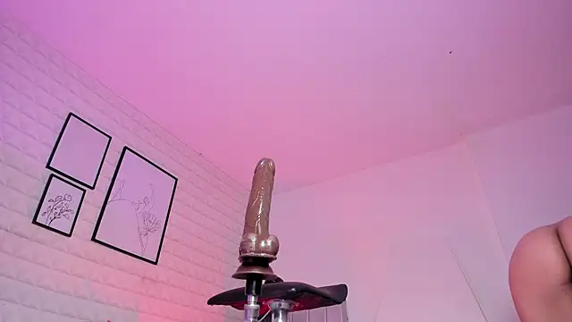 Lizzie-Evans webcam